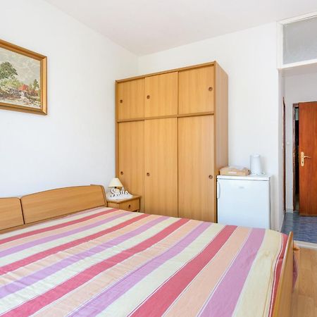 Double Room Supetar 5658D エクステリア 写真