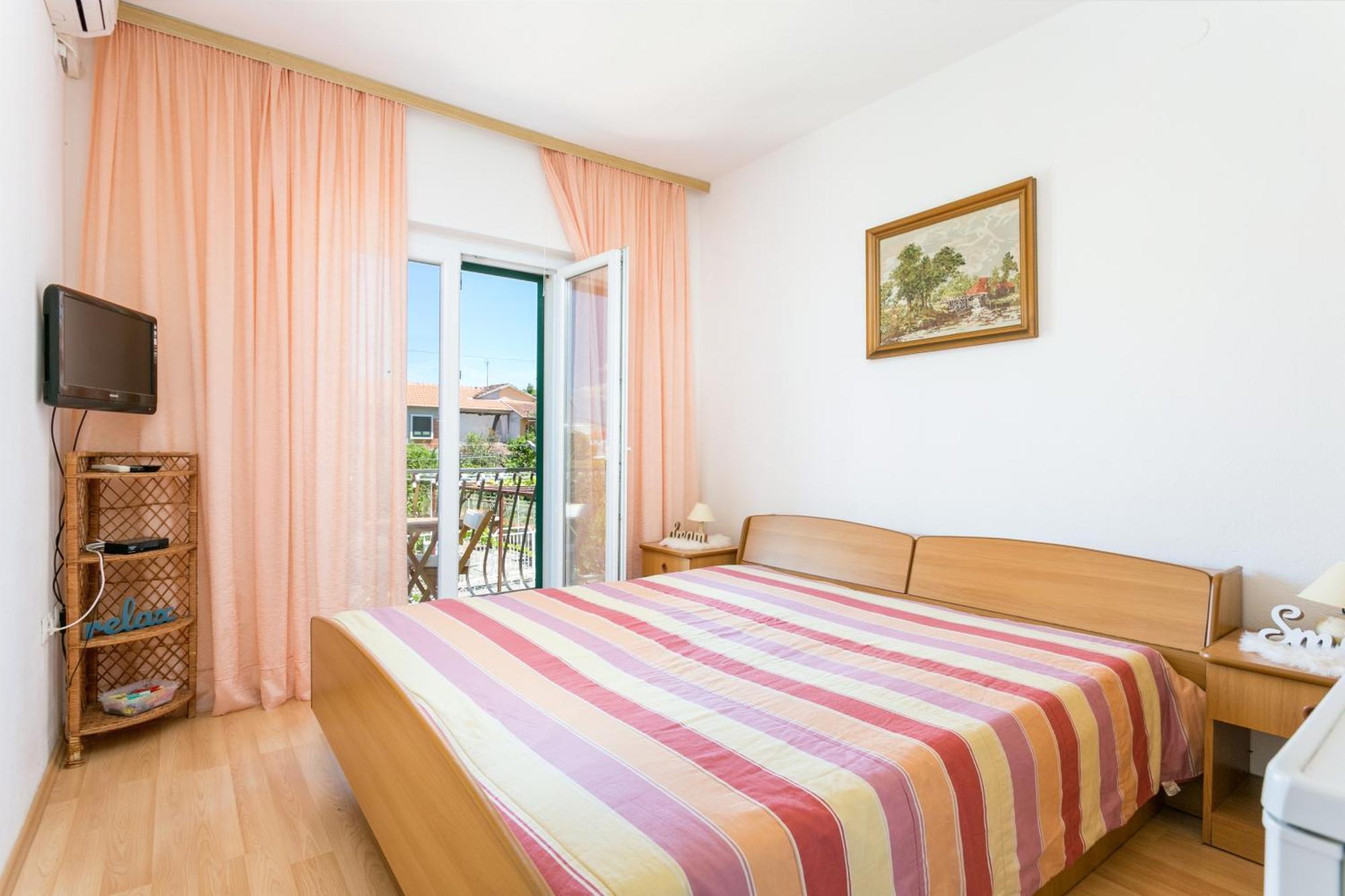 Double Room Supetar 5658D エクステリア 写真